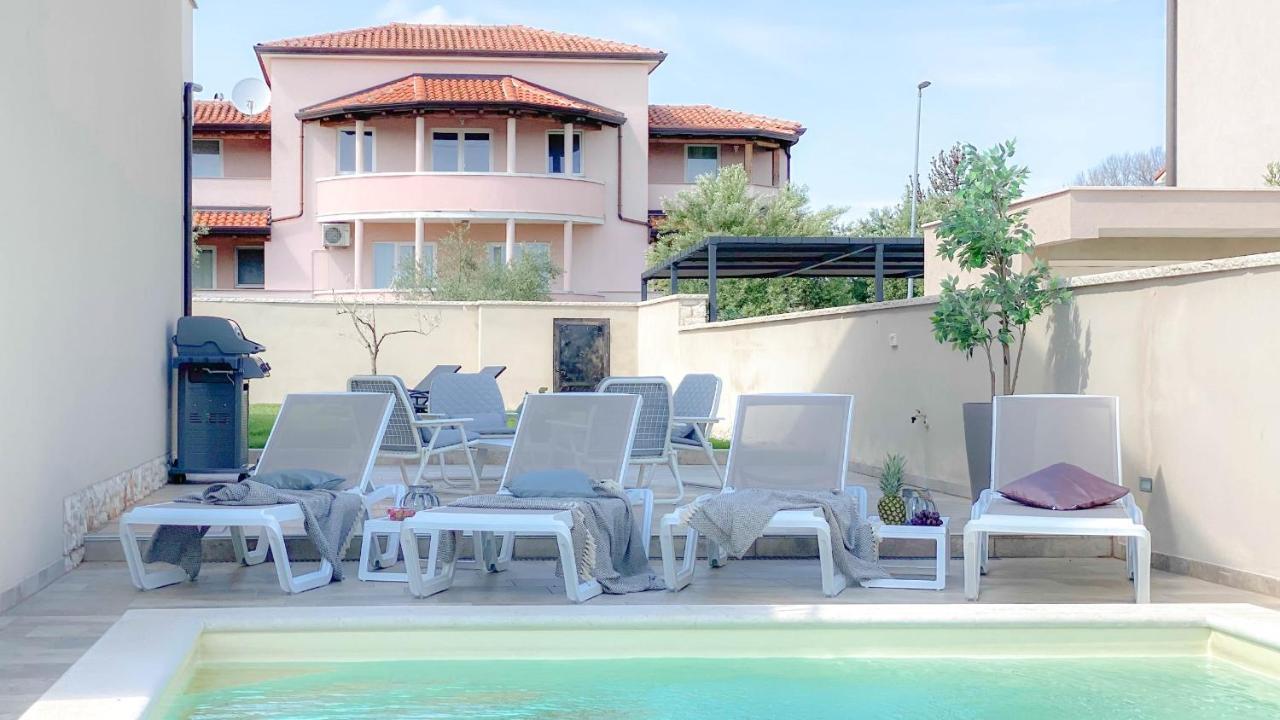 Casa Hana Buzinija Экстерьер фото